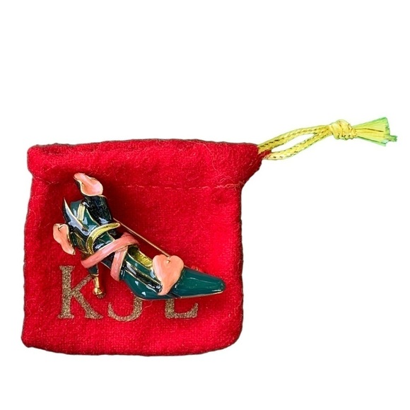 Vintage Kenneth Jay Lane Enamel High Heel Shoe Brooch Pin Signed KJL - Picture 3 of 3